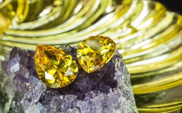 Doğal Safir Değerli Taş Mücevher Veya Siyah Parlaklık Rengi Taşlar — Stok fotoğraf