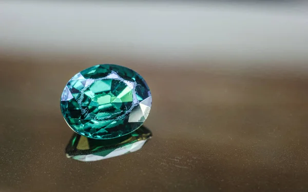 Natural Sapphire Kamień Szlachetny Klejnot Lub Klejnotów Kolor Czarny Połysk — Zdjęcie stockowe