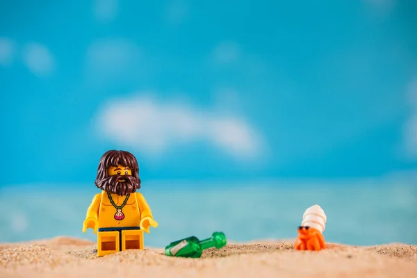 Bangkok Thailand April 2022 Lego Man Beach Minifigure Lego Extremely — Stock Photo, Image