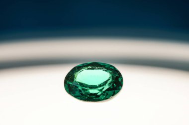 Doğal Safir değerli taş, mücevher veya siyah parlaklık rengi taşlar, birçok farklı doğal taşlar Ametist koleksiyonu,