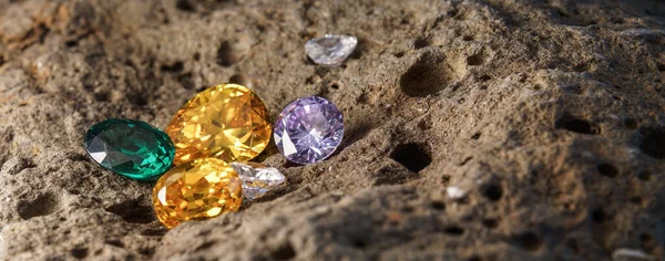Natural Sapphire Kamień Szlachetny Klejnot Lub Klejnotów Kolor Czarny Połysk — Zdjęcie stockowe