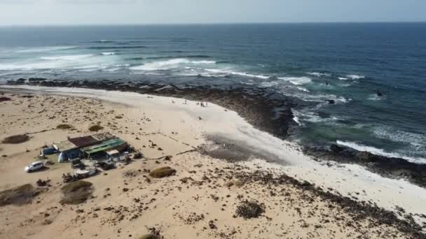 Luftaufnahme Des Dorne Popcorn Beach Der Nähe Der Stadt Corralejo — Stockvideo