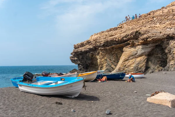 Barcos Pesca Praia Cidade Costeira Ajuy Perto Cidade Pajara Costa — Fotografia de Stock