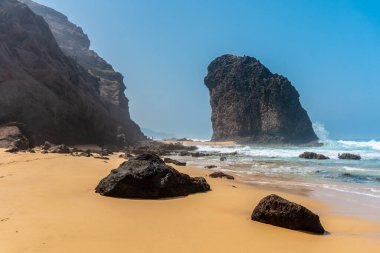 Barlovento Jandia doğal parkındaki Cofete sahilinden Roque Del Moro, Fuerteventura, Kanarya Adaları 'nın güneyi. İspanya
