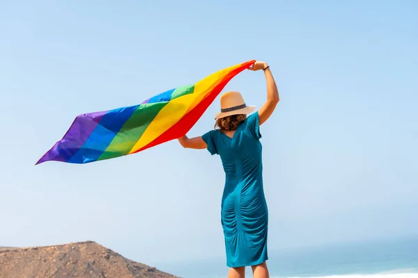 Lgbt Símbolo Una Persona Lesbiana Con Vestido Verde Sombrero Blanco — Foto de Stock