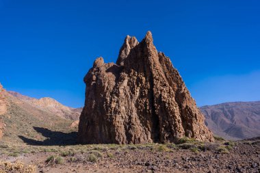 Volkanik dağ Roques de Gracia ve Roque Cinchado arasındaki Katedral Tenerife, Kanarya Adaları 'ndaki Teide' nin doğal halidir.