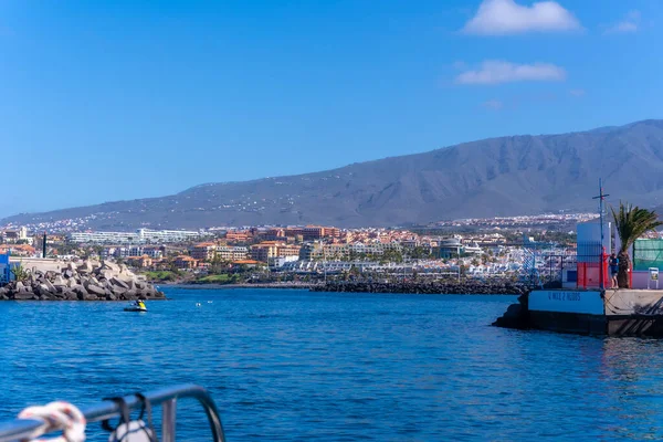 加那利群岛Tenerife南部Costa Adeje码头的意见 — 图库照片