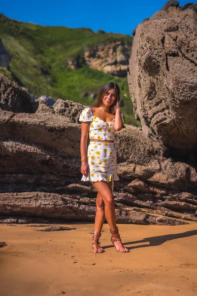 Portrait Brunette Girl White Dress Beach Enjoying Summer Next Some — Zdjęcie stockowe