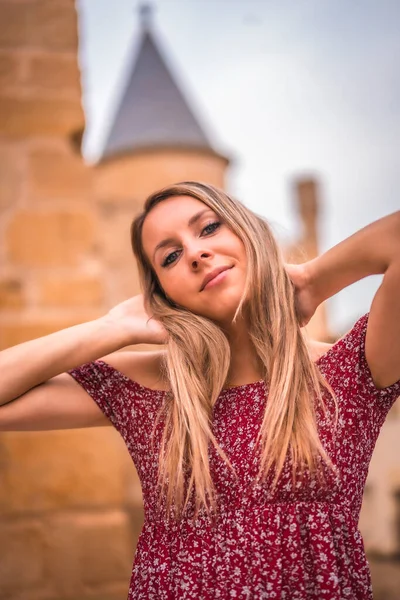 Portrait Blonde Woman Smiling Next Medieval Castle Summer — Zdjęcie stockowe