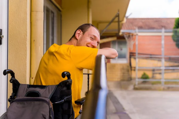 Disabled Person Dressed Yellow Wheelchair School Smiling — Stock Fotó