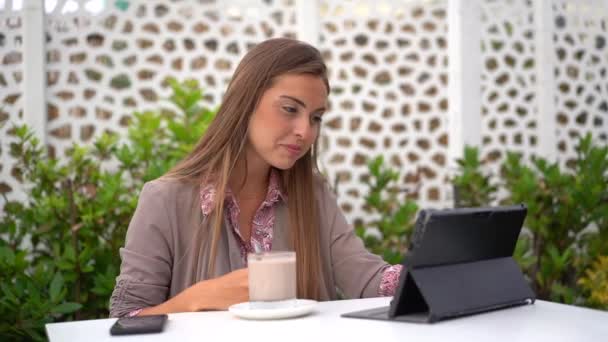 Executive Blonde Woman Businesswoman Having Decaf Coffee Breakfast Work Call — Stockvideo