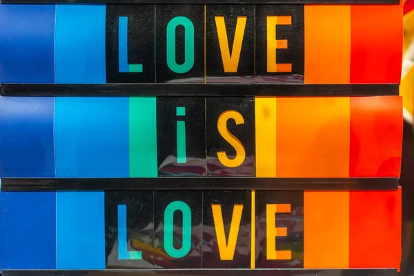 Love Love Free Love Slogan Pride Party Madrid Lgtb Flag — Stock fotografie