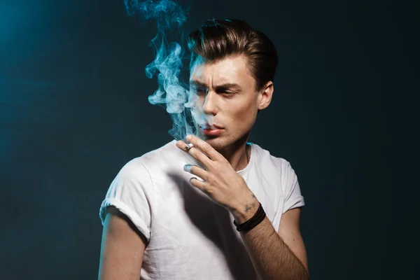 Smoking man, — Stock Photo, Image