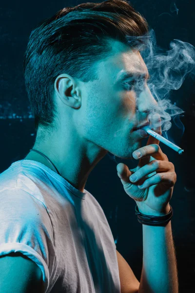 Homem fumador , — Fotografia de Stock