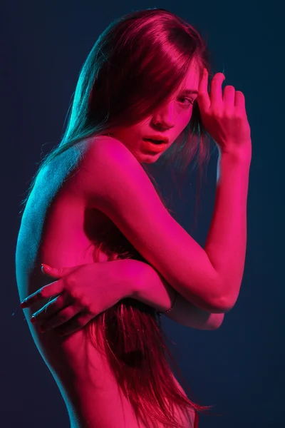 Szép szexi lány stúdióban, meztelen — Stock Fotó