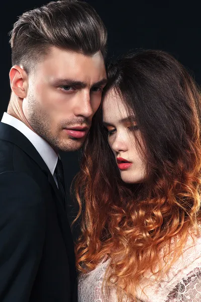 Young and beautiful couple — Stock Photo, Image