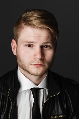 çekici bir adam Studio