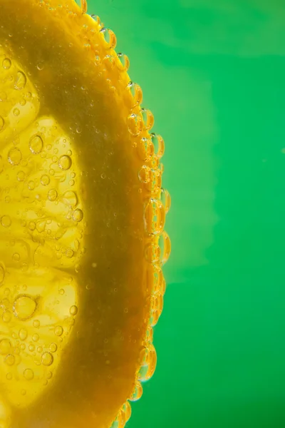 Lemon with bubbles — Stock Photo, Image