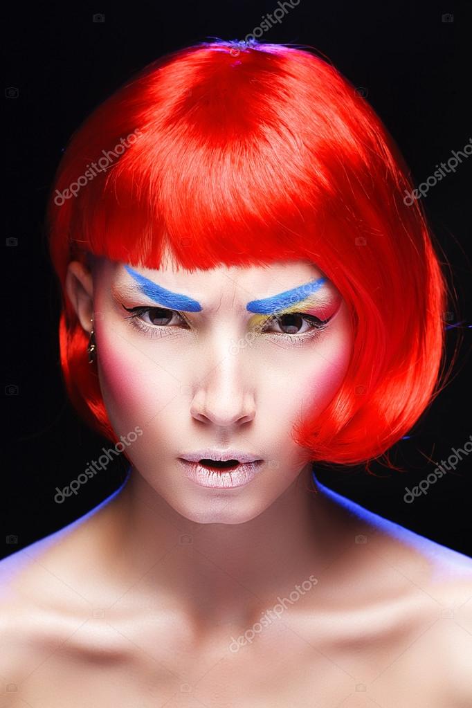 Helles Makeup, rote Haare, Mädchenporträt Stockfotografie lizenzfreie Fotos ©