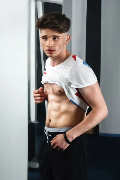 Pman is showing his perfect body — Stock Photo, Image