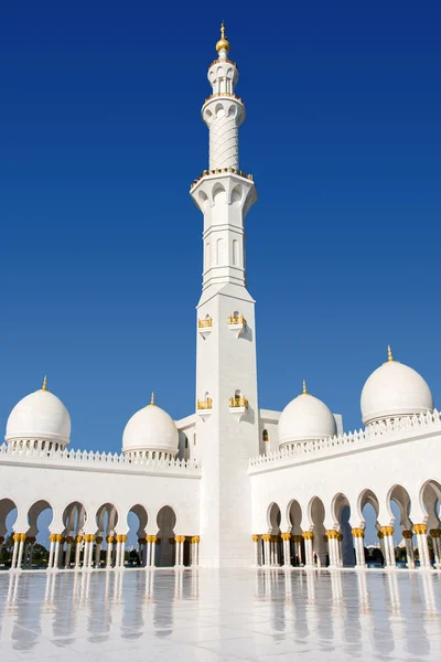 Sheikh zayed grote moskee in abu dhabi, de hoofdstad van eenheid — Stockfoto