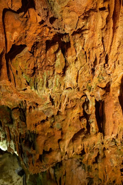 Schöne Aussicht Auf Stalaktiten Und Stalagmiten Damlatas Unterirdischer Höhle Alanya lizenzfreie Stockbilder