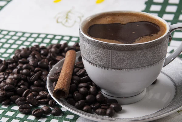 Turkish coffee and cinamon — Stock Photo, Image