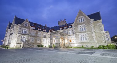 magdalena Sarayı gece manzarası. Santander, cantabria (İspanya).
