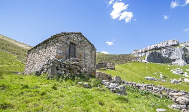 eski evde dağ denilen 