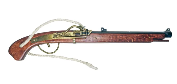 muzzleloading blackpowder beyaz bir arka plan üzerinde silah. tanzutsu.