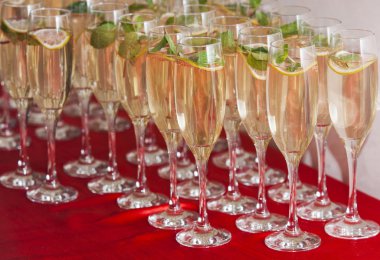 mojito kokteyl gözlük