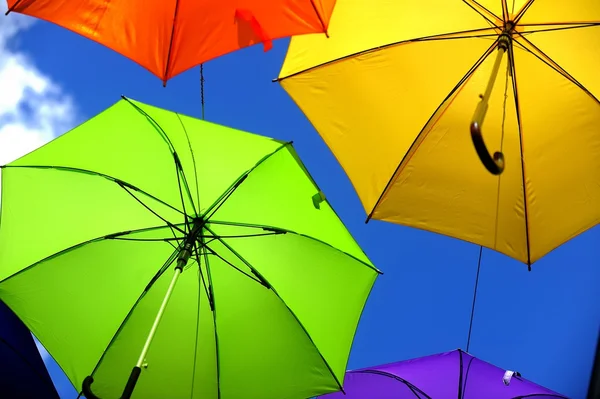 Цветные зонтики — стоковое фото