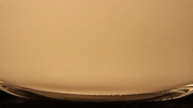 32,Coffee,Glass,latte,5630,HD.MOV