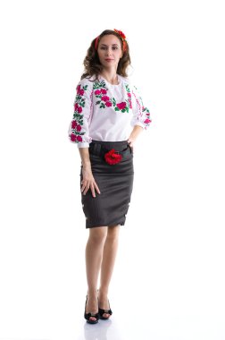 Ukrayna Ulusal elbiseleri üzerinde beyaz izole kız