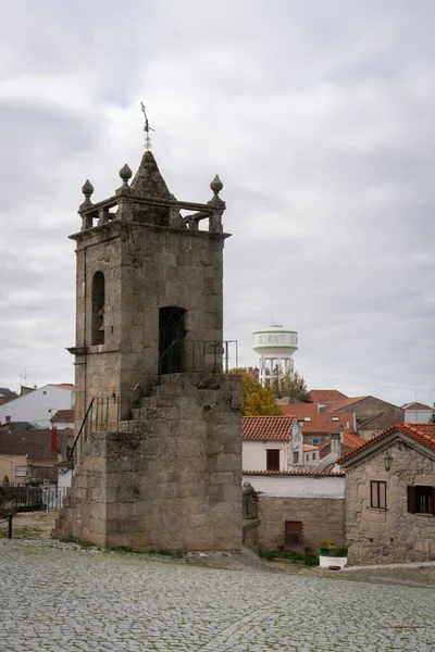 Belmonte Pueblo Histórico Sao Tiago Iglesia Con Campana Torre Portugal — Foto de Stock