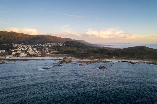 Atlantik Okyanusu Ndaki Dağların Insansız Hava Aracı Manzarası Galiza Spanya Stok Resim