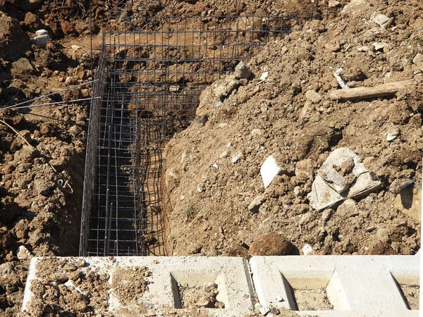 Construction Workers Fabricating Steel Reinforcement Bar Construction Site — Stock Photo, Image