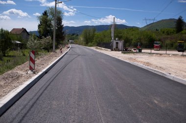 Yeni yol, yüzey yeni bir yol asfalt yol