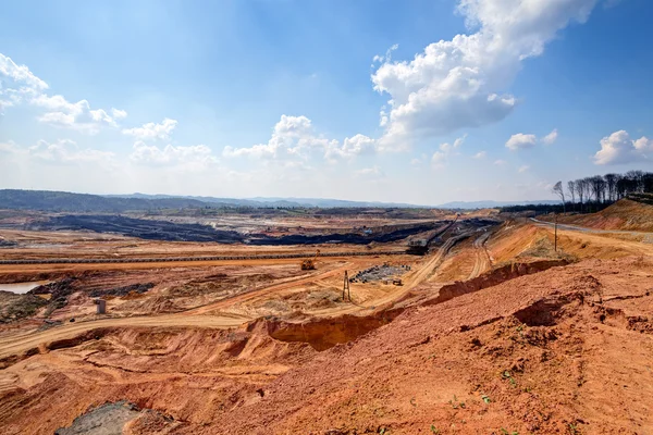 Poço de mineração aberta — Fotografia de Stock