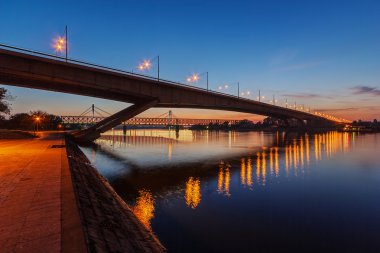 Geceleri Nehri Köprüsü