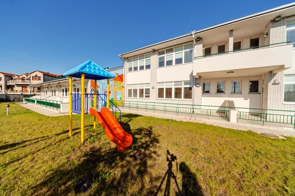 Budynek przedszkola — Zdjęcie stockowe
