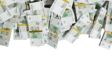 Beyaz bir zemin üzerine saçılmış Rus nakit veya banknotları izole Ekonomi, Finans, Arka plan, haber, sosyal medya konsepti ve paranın dokusu 3 d 5 Ruble