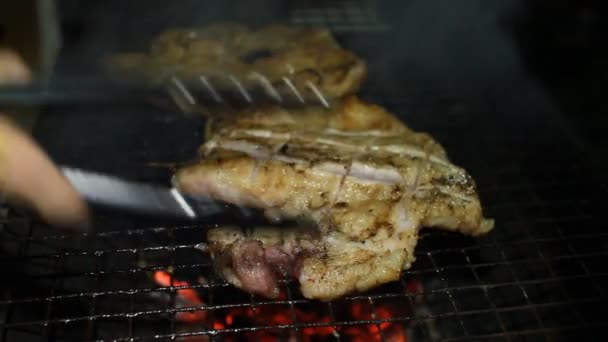 Varkensvlees biefstuk — Stockvideo