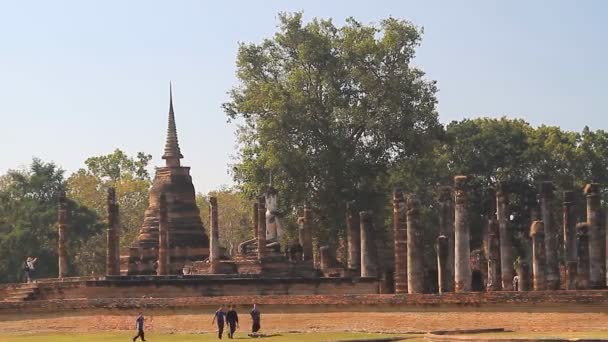 Sukhothai historisch park, thailand. — Stockvideo