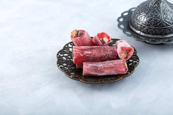 Turecké Potěšení Orientální Sladkosti Oříšky Marmeláda Sladkokyselou Chutí Růže Granátového — Stock fotografie