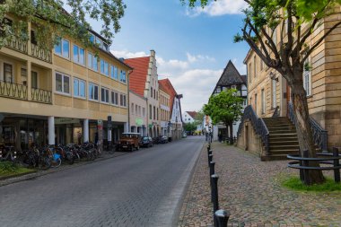 Osnabruck, Almanya, 5 Temmuz 2021. Osnabruck Caddesi, Aşağı Saksonya eyaletinin en büyük üçüncü şehri..
