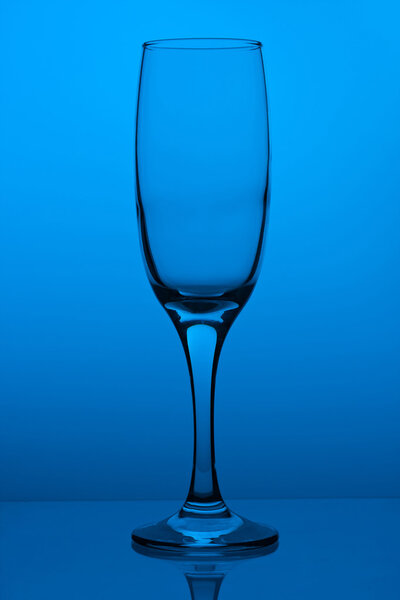 Стеклянный силуэт
