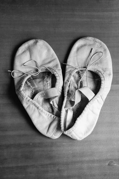 Sapatos de ballet velhos — Fotografia de Stock