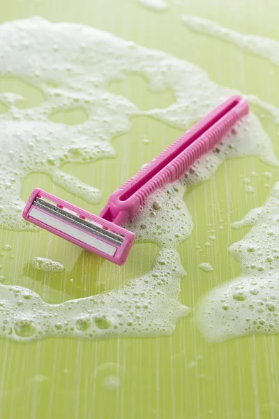Hoja de afeitar rosa — Foto de Stock