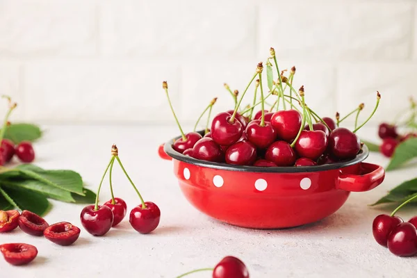 Freshly Harvested Cherries Bowl Fresh Sweet Organic Cherries Red Bowl — Stock Fotó